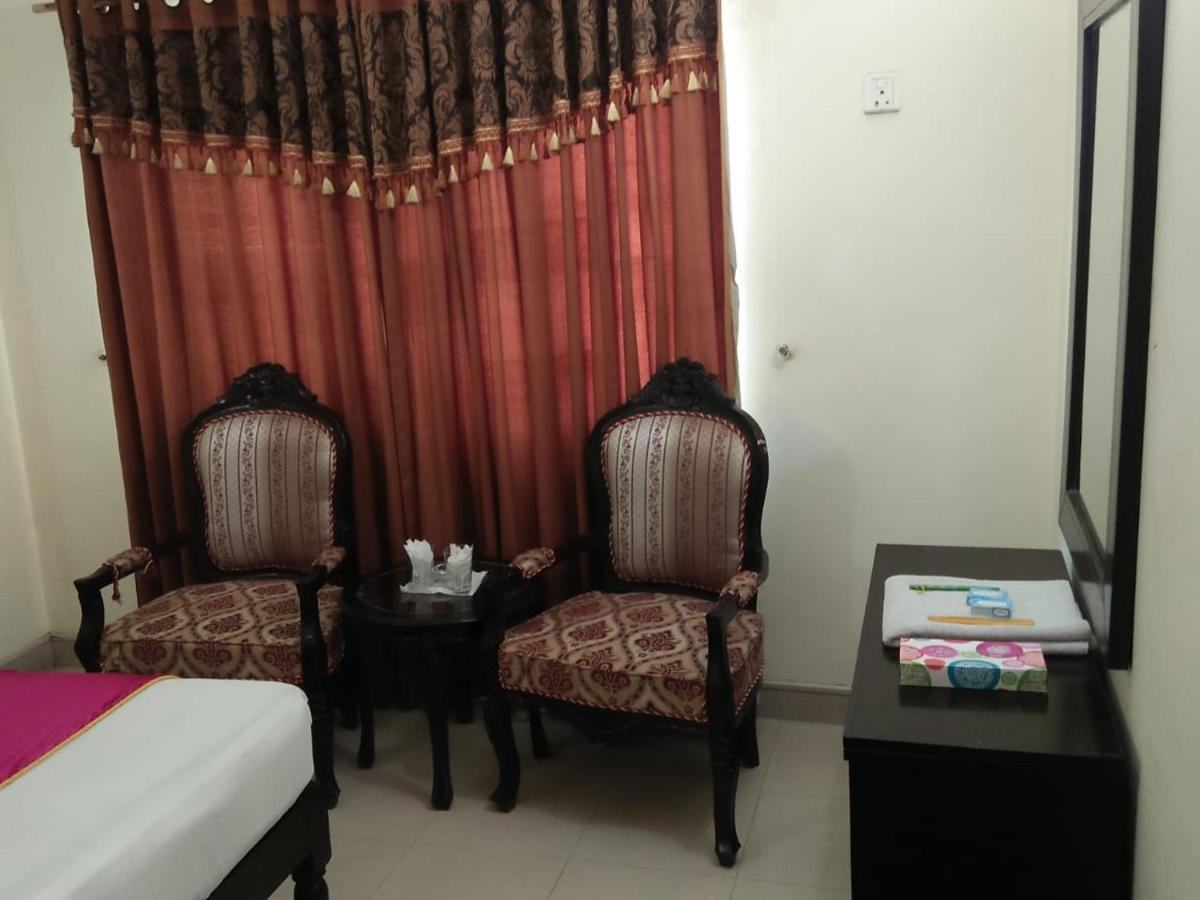 Tourist Inn Hotel Lahore Esterno foto