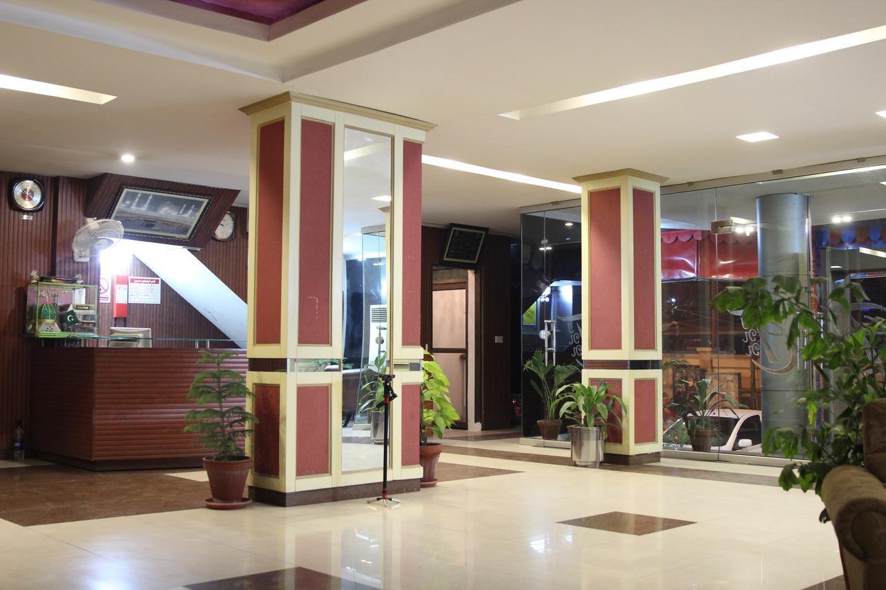 Tourist Inn Hotel Lahore Esterno foto