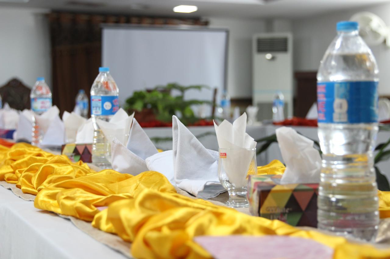 Tourist Inn Hotel Lahore Esterno foto