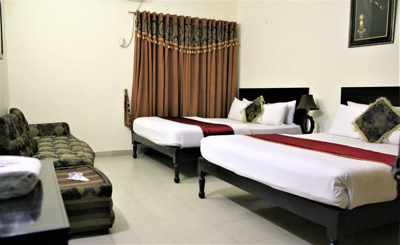 Tourist Inn Hotel Lahore Esterno foto